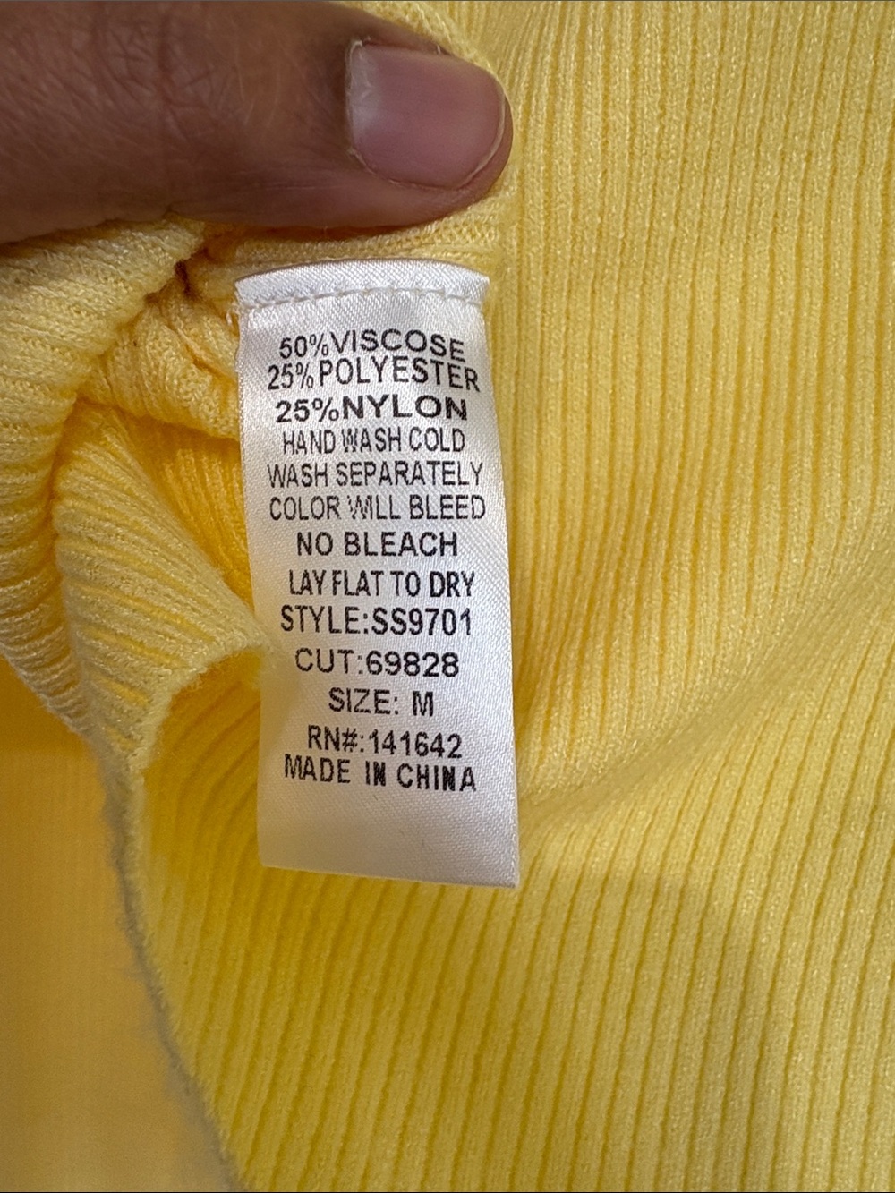 Butter Yellow Ribbed V-Neck Cropped Sweater - Picture 4 of 4